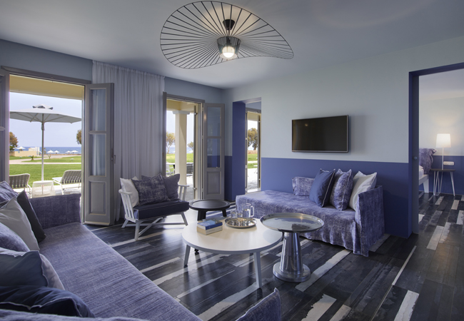 Luxury Suite Sea View Living Room