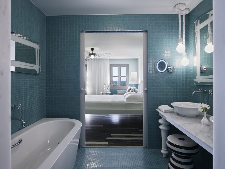 Luxury Room Sea View Bathroom